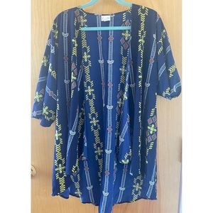 LulaRoe Lindsay Kimono.  Size M